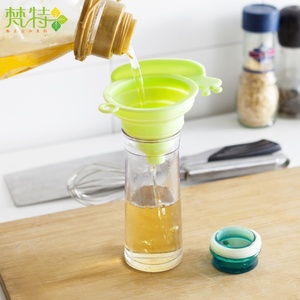 Cartoon Style Kitchen <b>Tools</b> <b>Silicone</b> Kitchen Utensils Silicon Funnel Collapsible Oil Food Water Funnel - Product Image 4