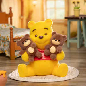 Scatola Misteriosa Ufficiale Disney <span class=keywords><strong>Winnie</strong></span> <span class=keywords><strong>the</strong></span> <span class=keywords><strong>Pooh</strong></span> <span class=keywords><strong>Serie</strong></span> Happy Times, Statuetta Floccata Kawaii Orsetto <span class=keywords><strong>Pooh</strong></span>, Bambola Scenica da Collezione, Regalo - Product Image 4