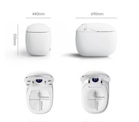 Toilette intelligente en céramique moderne de luxe, version premium, avec couvercle à lavage automatique, siège chauffant intelligent et télécommande, double chasse d'eau