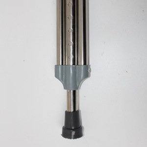 Béquilles sous-bras en acier inoxydable, réglables en hauteur, légères et durables, pour usage médical - Product Image 3