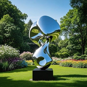 Scultura Astratta Grande Personalizzata in Acciaio Inossidabile, Artigianato Moderno in Metallo, Bronzo e Ottone per Giardini di Hotel e Spazi Esterni - Product Image 3