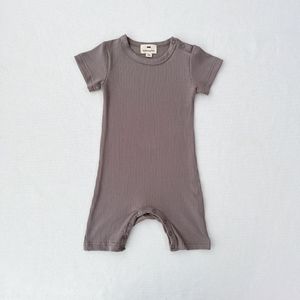 Mono de bebé niña acanalado liso con diseño de botones personalizados en el hombro izquierdo, pelele en blanco para niños pequeños - Product Image 3