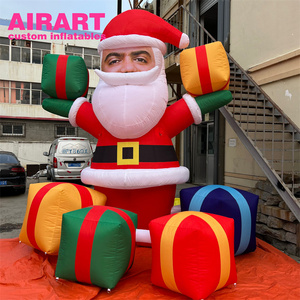 Père Noël gonflable personnalisé avec boîtes cadeaux, Père Noël gonflable pour saluer les invités de Noël - Product Image 2