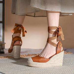 Yeni moda yüksek topuk takozlar kahverengi dokuma saman Pu deri sandalet kadınlar için platformu kama topuklar Retro Strappy roma yüksek topuklu - Product Image 1