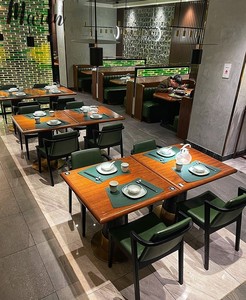 Ensemble <span class=keywords><strong>table</strong></span> et chaises de <span class=keywords><strong>restaurant</strong></span> commercial nordique moderne et durable, chaise longue en bois massif, 4 places - Product Image 1