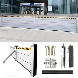 La porte est équipée d'une barrière anti-inondation en aluminium métallique absorbant l'eau pour le contrôle des inondations DAMS - Product Image 1