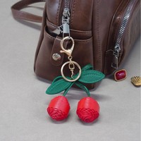 Porte-clés en cuir PU motif cerise mignon, breloque de sac tendance, pendentif, support de clés de voiture, cadeau de voyage pour femme, porte-clés personnalisé, vente en gros