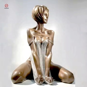 Escultura de Mujer Desnuda de Bronce de Tamaño Real en Venta - Product Image 6