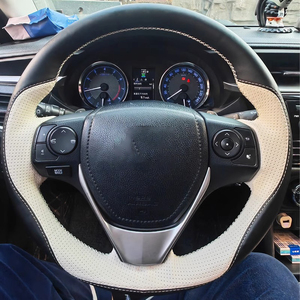 ฝาครอบพวงมาลัยรถยนต์ลายคาร์บอนไฟเบอร์ดีไซน์สวยสำหรับ Toyota Camry RAV4 - Product Image 6