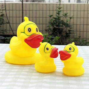 पदोन्नति 3pcs बच्चे बाथटब खिलौने फ्लोट लेटेक्स रबर पशु बच्चों के लिए सेट सिलिकॉन डाइविंग स्नान बतख - Product Image 2
