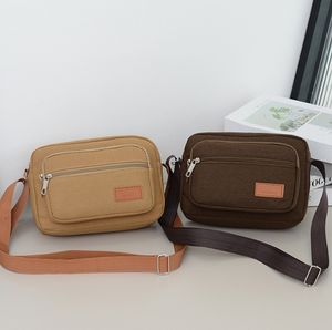 Vente en gros à bas prix Sac messager simple et de grande capacité pour hommes à usage quotidien Sac à bandoulière léger et portable - Product Image 4