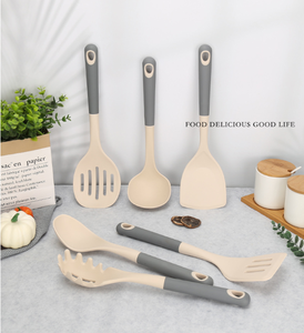Ensemble d'ustensiles de cuisine en silicone antiadhésif de qualité alimentaire, outils de cuisson résistants à la chaleur avec support de rangement rotatif, 7 pièces - Product Image 5