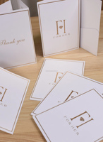 Cartes cadeaux et cartes VIP de luxe personnalisées, impression de brochures et de dossiers haut de gamme sur papier et carton, fabriquées en Chine