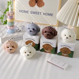 Vela Aromática Elegante con Forma de Perro de Peluche, Textura Suave y Rizada, Velas con Detalles de Animales para Tiendas de Alta Gama - Product Image 2