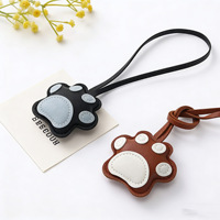 Breloques créatives en cuir PU en forme de patte de chat, accessoires suspendus faits main en cuir animalier, mignons, élégants et raffinés