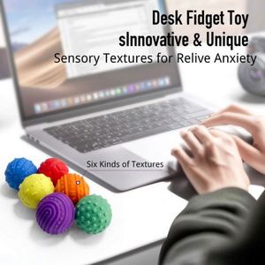 Balle magnétique en silicone personnalisée avec logo, nouveau jouet sensoriel de décompression unique pour enfants et pour soulager l'ADHD des foules - Product Image 5