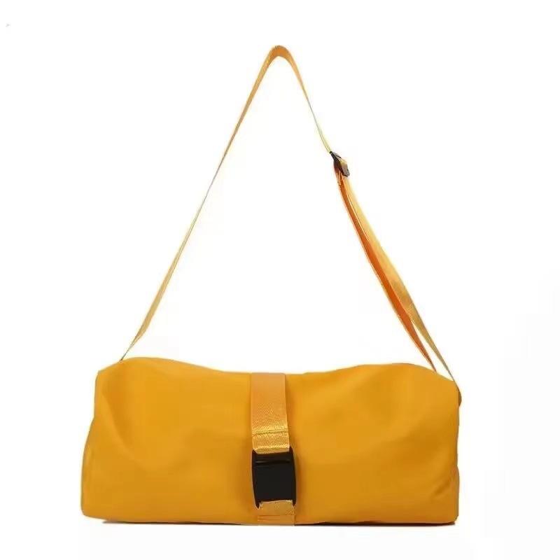 สีเหลือง