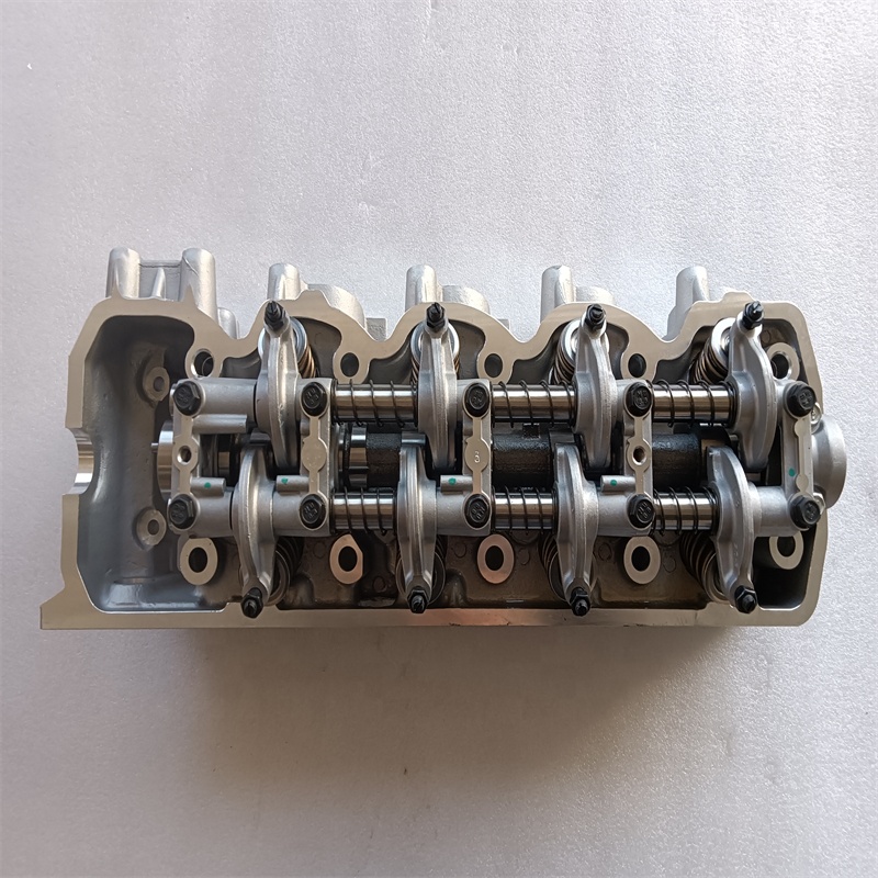 4g54 Cylinder Head for Mitsubishi 1.8 4WD, 2.0 DL Engines