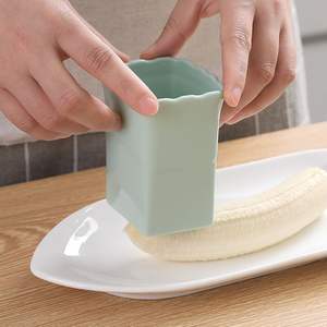 Nouvel Éminceur Rapide Manuel de Fruits et Légumes avec Plaque Poussoir, Coupe-Gobelet Portable, Outil de Tranchage pour Bananes et Fraises, pour la Cuisine (Vente en Gros) - Product Image 3