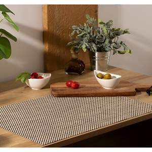 MAOLI Mantel Individual de PVC y Poliéster 50x35 cm Beige y Negro - Product Image 1