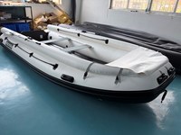 Bateau pneumatique JET470 blanc de 470 cm avec renforts au fond