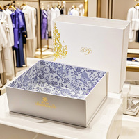 Boîte cadeau rigide personnalisée en carton avec feuille d'or blanc, emballage de luxe pour vêtements, emballage pour robe de mariée, design gratuit
