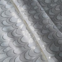 Tissu Jacquard en Soie Métallique, Motif Serpent, Jacquard en Soie avec Couleur Or et Argent de Lurex