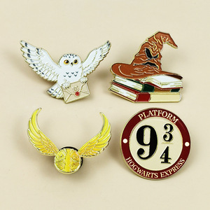 <span class=keywords><strong>Academia</strong></span> <span class=keywords><strong>de</strong></span> Magia Digital Creativa para Logotipos, Broches, Accesorios <span class=keywords><strong>de</strong></span> Cine y Televisión, Insignias, Mochilas Escolares - Product Image 1