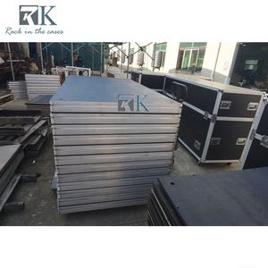 Scène carrée avec jupes de scène, plateforme stable et robuste, capacité de charge élevée - Product Image 2