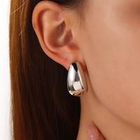 Pendientes de joyería de moda de calidad, pendientes de aro triangulares plegados de plata 925 para mujer, venta al por mayor