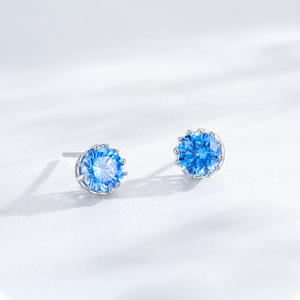 ต่างหูจี้รูปดอกไม้ประดับเพทายสีน้ำเงินทรงกลม เงินแท้ S925 รุ่นทองแดงปรับแต่งได้ - ของขวัญวันวาเลนไทน์สำหรับผู้หญิง - Product Image 3