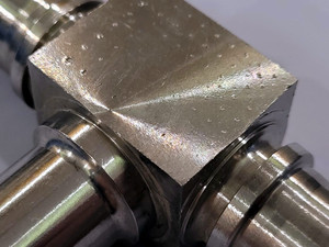 Titan tinh khiết hoặc hợp kim Titan rèn TEE khớp Giảm tốc kết nối các bộ phận gia công - Product Image 3