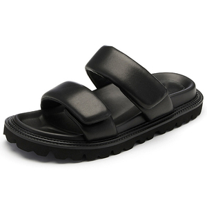 صندل نسائي مخصص مع شعار منزلق من الجلد الصناعي ، صنادل شاطئ ناعمة غير قابلة للانزلاق بنعل نعل قالب مكتنز ، أحذية - Product Image 1