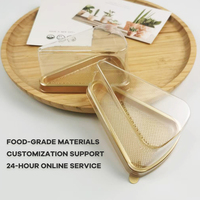 Boîte d'emballage en plastique transparent jetable du fabricant Récipient triangulaire pour gâteau de pâtisserie au fromage pour mousse à emporter à usage alimentaire