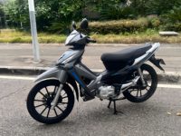 Moto à essence robuste et durable, très demandée en Afrique et en Asie du Sud-Est
