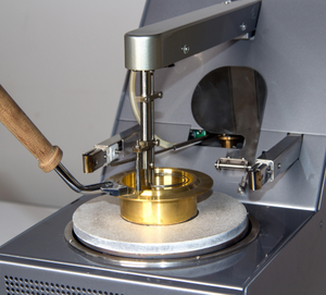 ASTM D92 Automatizado Cleveland Open Cup <span class=keywords><strong>Tester</strong></span> <span class=keywords><strong>Flash</strong></span> <span class=keywords><strong>Point</strong></span> Refrigeração a Ar Forçado 0.1 Resolução Shenkai Marca Made <span class=keywords><strong>China</strong></span> 1 Ano - Product Image 4