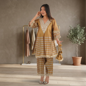 TENNECY Ensemble Salwar Kameez Prêt-à-porter pour Femme, Bicolore, en Tissu Léger, avec Broderie Codifiée et Dentelle à Effet Miroir, Style Soirée - Product Image 1