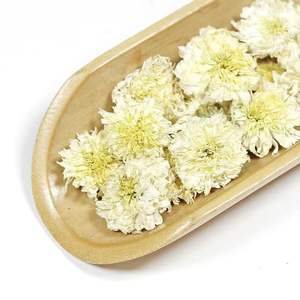 Thé de fleurs de chrysanthème blanc Gongju séché de qualité supérieure, offrant un hommage au <span class=keywords><strong>Huangshan</strong></span>, pour la santé des yeux - Product Image 2