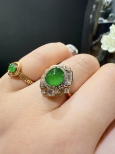Jadeite naturale Vintage e anello di diamanti energia curativa gioielli orientali raffinati per designer e anime spirituali - Product Image 1