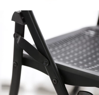 Chaise pliante commerciale d'intérieur et d'extérieur de haute qualité avec cadre en métal et siège en plastique PP, capacité de charge de 150 kg, pour salon