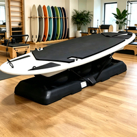 Planche d'équilibre avec bandes de résistance réglables et surface antidérapante pour la simulation de surf et les exercices de stabilité centrale