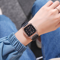Montres à quartz carrées en silicone de couleur bonbon tendance pour femmes, hommes et enfants, montres de sport numériques tendance en gros