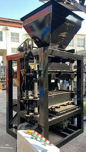 Qt4-26 Tengfeiコンクリートブロック製造機ペーバーレンガ製造機中空ブロック機械振動モーター付き - Product Image 2