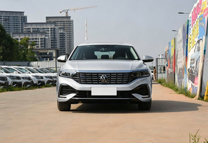 <span class=keywords><strong>VW</strong></span> 430PHEV 2023, Sedán PHEV de Lujo, 63 km de Autonomía Eléctrica, Auto Mediano - Product Image 3