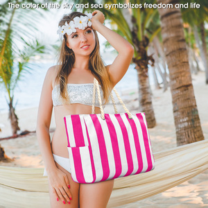Borsa da spiaggia a tracolla lunga e morbida di lusso personalizzata a tracolla lunga e morbida impermeabile grande rosa rossa - Product Image 5