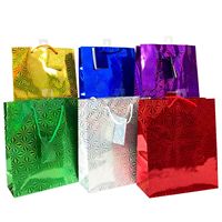 Sacs cadeaux en papier holographique colorés avec poignées pour l'emballage de vêtements et de chaussures, fabriqués par une entreprise réputée de sacs de shopping