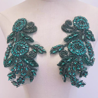 Appliques en strass thermocollants 3D écologiques personnalisées pour costumes de mariage - Garniture perlée dorée en tissu de luxe