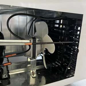 Enfriador de Bebidas Vertical Moderno con 3 Puertas de Vidrio, Ruedas Giratorias, Pantalla Completa y Refrigeración por Aire para Tiendas de Conveniencia - Product Image 6