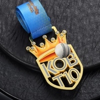 Médailles de cricket en alliage de zinc métallique avec design de couronne creuse en 3D, strass et émail doré, personnalisables pour cadeau sportif