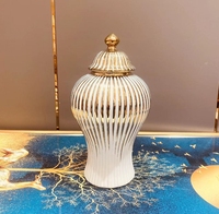 Vase en céramique moderne Art Déco de luxe, blanc et or, écologique, pour la maison et les restaurants, grand vase décoratif en porcelaine